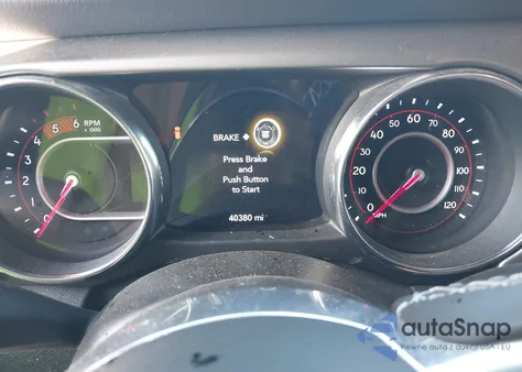 2021 Jeep Wrangler Unlimited Rubicon 4X4 z USA, uszkodzony, nr VIN 1C4JJXFM5MW563794